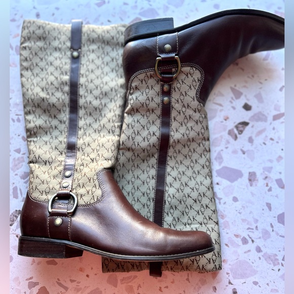 Anne Klein Signature Brown Women’s Boots Size 7.5 - Picture 1 of 8